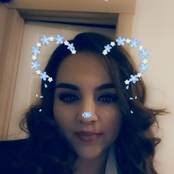 Meet your Posher, Elda - Picture 2 of 3